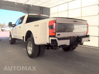 2023 Ford Super Duty F-450 Platinum Crew Cab Long Bed DRW - miniatura 6