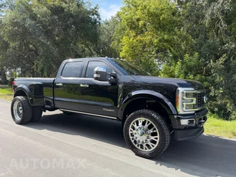 2023 Ford Super Duty F-450 Platinum Crew Cab Long Bed DRW - miniatura 1