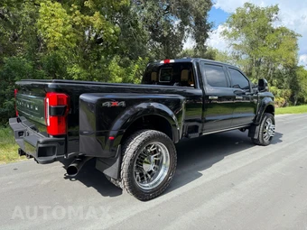 2023 Ford Super Duty F-450 Platinum Crew Cab Long Bed DRW - miniatura 10