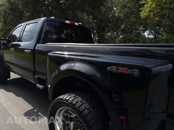 2023 Ford Super Duty F-450 Platinum Crew Cab Long Bed DRW - miniatura 15