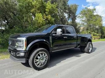 2023 Ford Super Duty F-450 Platinum Crew Cab Long Bed DRW - miniatura 7