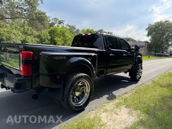 2023 Ford Super Duty F-450 Platinum Crew Cab Long Bed DRW - miniatura 9
