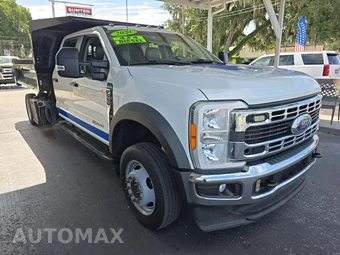 2023 Ford Super Duty F-550 Cab Chassis XL Crew Cab DRW - miniatura 4