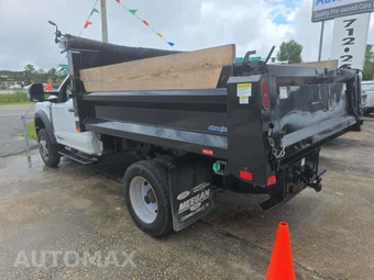 2023 Ford Super Duty F-550 Cab Chassis XL Regular Cab DRW - miniatura 2