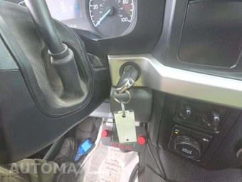 2023 Ford Super Duty F-550 Cab Chassis XL Regular Cab DRW - miniatura 8