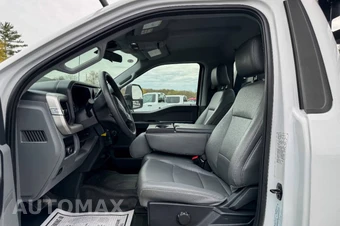 2023 Ford Super Duty F-550 Cab Chassis XL Regular Cab DRW - miniatura 23