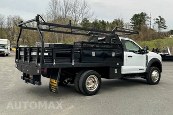2023 Ford Super Duty F-550 Cab Chassis XL Regular Cab DRW - miniatura 3