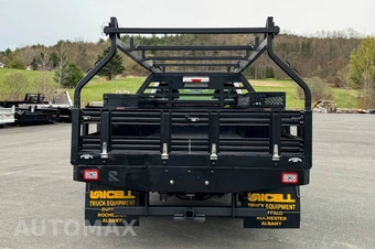 2023 Ford Super Duty F-550 Cab Chassis XL Regular Cab DRW - miniatura 4