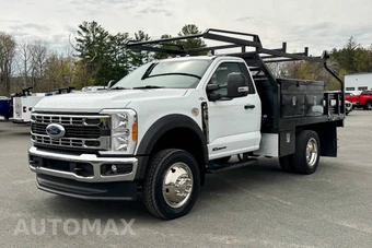2023 Ford Super Duty F-550 Cab Chassis XL Regular Cab DRW - miniatura 7