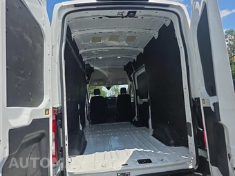 2023 Ford Transit 250 Cargo Van High Roof 148.0" WB - miniatura 19