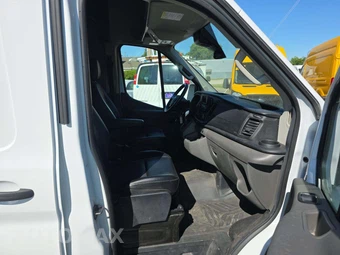 2023 Ford Transit 250 Cargo Van High Roof 148.0" WB - miniatura 16