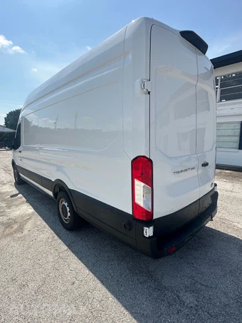 2023 Ford Transit 250 Cargo Van High Roof 148.0" WB - miniatura 3