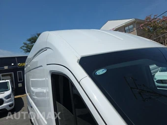 2023 Ford Transit 250 Cargo Van High Roof 148.0" WB - miniatura 12