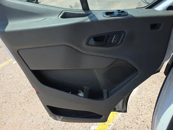 2023 Ford Transit 250 Cargo Van Low Roof 130.0" WB - miniatura 9