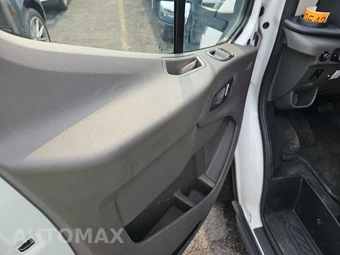 2023 Ford Transit 250 Cargo Van Low Roof 130.0" WB - miniatura 9