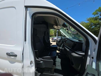2023 Ford Transit 250 Cargo Van Medium Roof 130.0" WB - miniatura 18