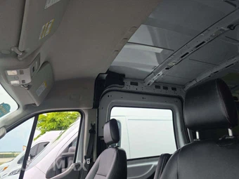 2023 Ford Transit 250 Cargo Van Medium Roof 148.0" WB - miniatura 11