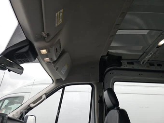 2023 Ford Transit 250 Cargo Van Medium Roof 148.0" WB - miniatura 18