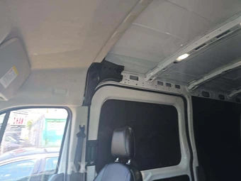 2023 Ford Transit 250 Cargo Van Medium Roof 148.0" WB - miniatura 11