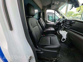 2023 Ford Transit 350 Cab Chassis - miniatura 17