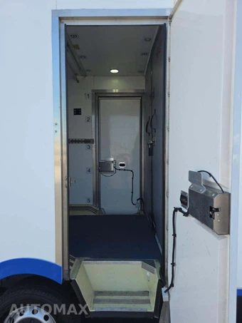 2023 Ford Transit 350 Cab Chassis - miniatura 14