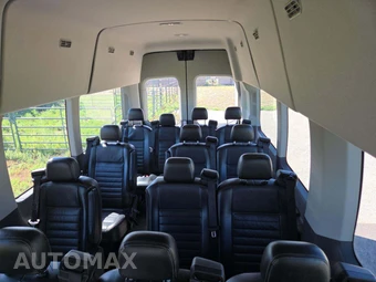 2023 Ford Transit 350 HD Passenger Van XLT DRW High Roof 148.0" WB - miniatura 11