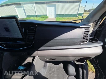 2023 Ford Transit 350 HD Passenger Van XLT DRW High Roof 148.0" WB - miniatura 17