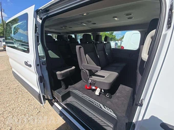 2023 Ford Transit 350 Passenger Van XLT Low Roof 148.0" WB - miniatura 15
