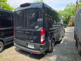 2023 Ford Transit 350 Passenger Van XLT Medium Roof 148.0" WB - miniatura 3