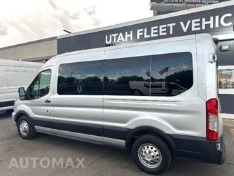 2023 Ford Transit 350 Passenger Van XLT Medium Roof 148.0" WB - miniatura 7