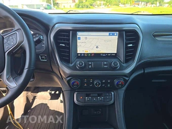 2023 GMC Acadia AT4 - miniatura 10