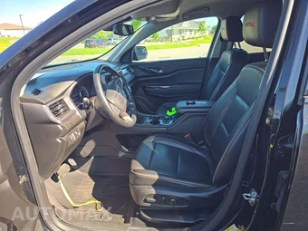 2023 GMC Acadia AT4 - miniatura 6