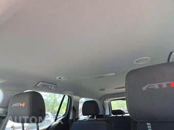 2023 GMC Acadia AT4 - miniatura 8