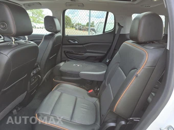 2023 GMC Acadia AT4 - miniatura 13