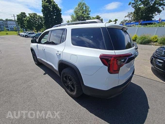 2023 GMC Acadia AT4 4SB - miniatura 2
