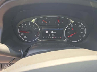 2023 GMC Acadia AT4 4SB - miniatura 9