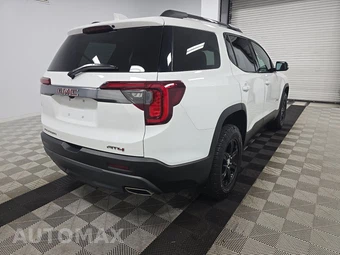 2023 GMC Acadia AT4 4SB - miniatura 4