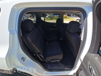 2023 GMC Acadia AT4 4SB - miniatura 14