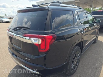 2023 GMC Acadia Denali - miniatura 4