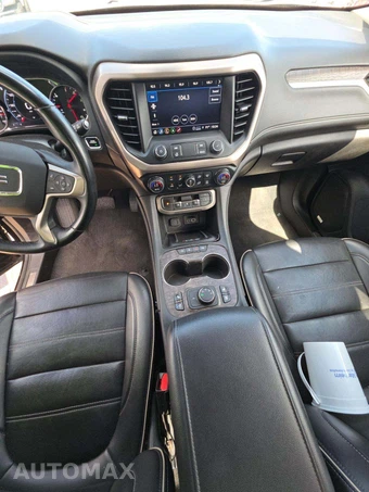 2023 GMC Acadia Denali - miniatura 10