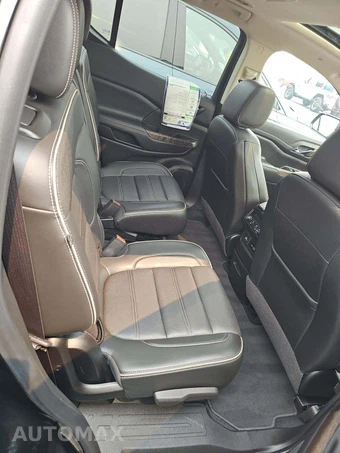 2023 GMC Acadia Denali - miniatura 17