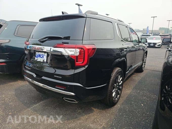 2023 GMC Acadia Denali - miniatura 3