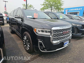 2023 GMC Acadia Denali - miniatura 4