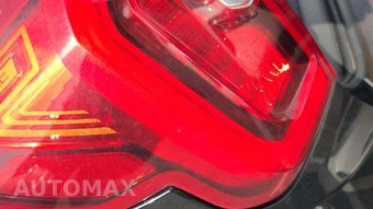 2023 GMC Acadia Denali 5SA - miniatura 29