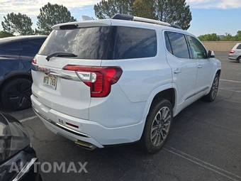2023 GMC Acadia Denali 5SA - miniatura 4