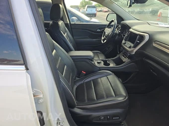 2023 GMC Acadia Denali 5SA - miniatura 8