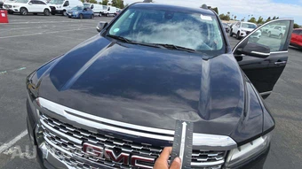 2023 GMC Acadia Denali 5SA - miniatura 24