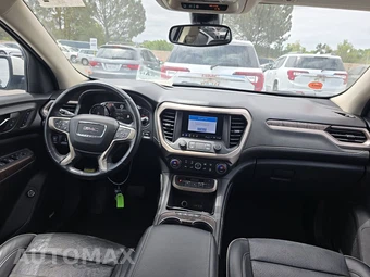 2023 GMC Acadia Denali 5SA - miniatura 11