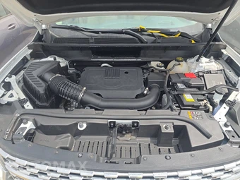 2023 GMC Acadia Denali 5SA - miniatura 17