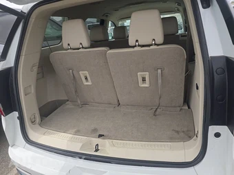 2023 GMC Acadia Denali 5SA - miniatura 18